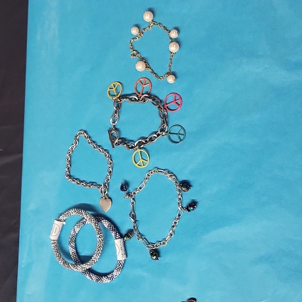 6 bracelets